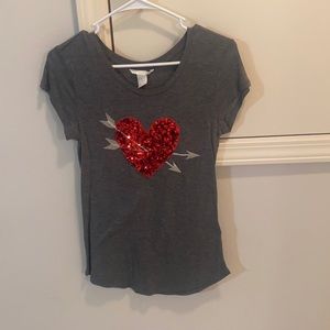 Heart and arrow sequin tshirt